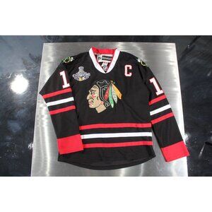 Reebok CCM Jersey Chicago Blackhawks Jonathan Toews #19 Size 48 Black PO16